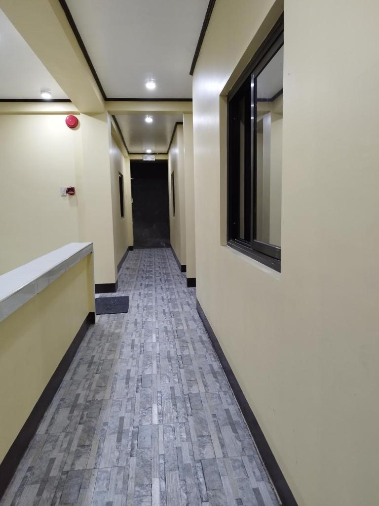 8-pax Jumong's Transient Inn photo 1