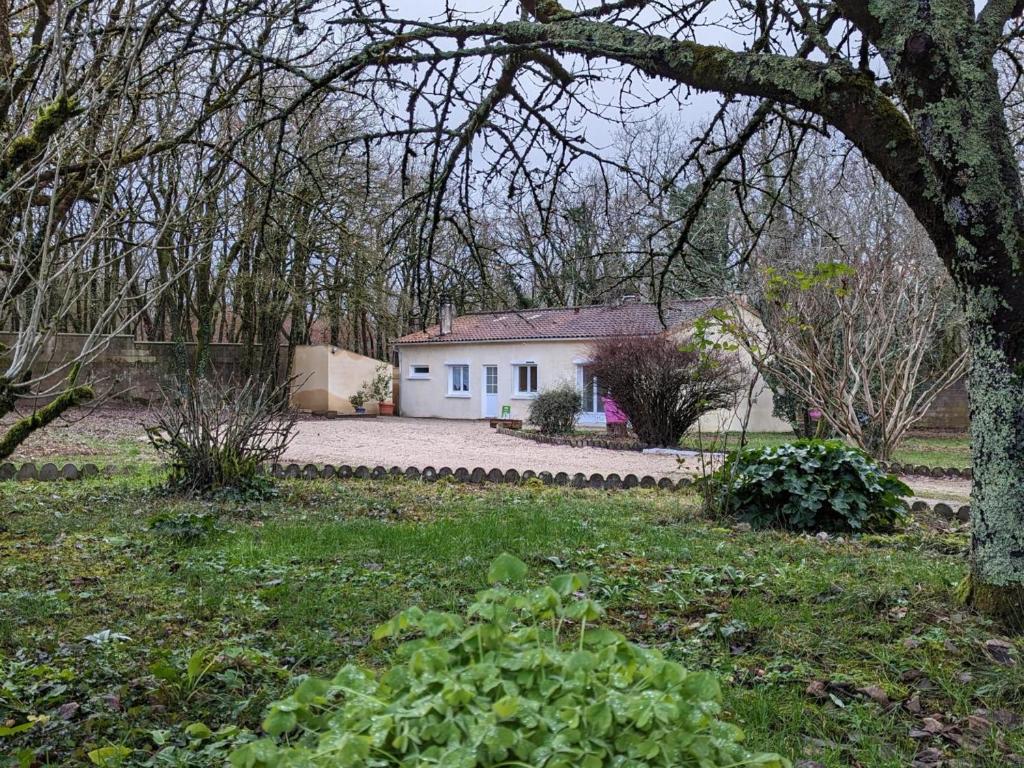 Gîte Puyréaux, 4 pièces, 5 personnes - FR-1-653-227 photo 4