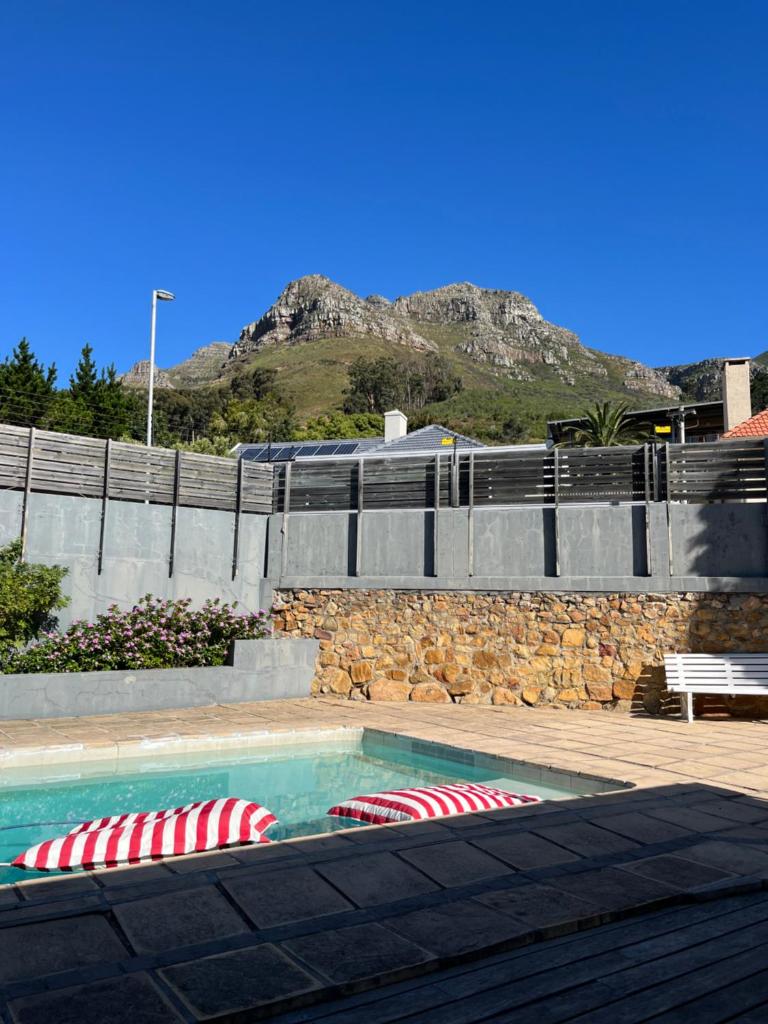 Highlands Self Catering - Tap to explore photos