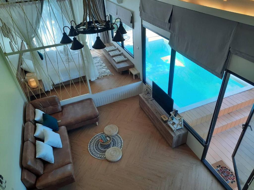 Baan Nai Baan Nok Resort photo 3
