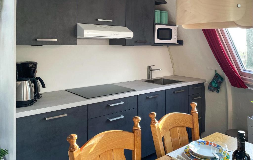 Beautiful Caravan In Chaam With Wifi And 1 Bedrooms photo 1