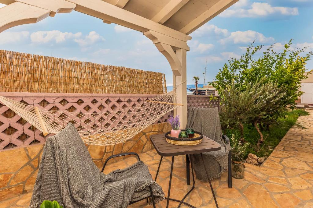 Beachfront apartment photo 4