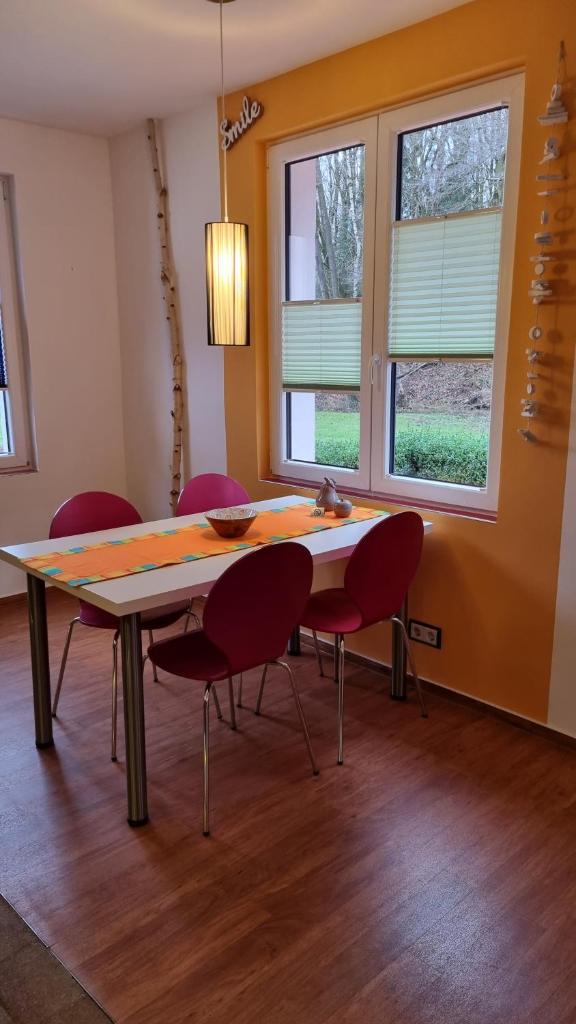 Ferienhaus Rehblick - direkt in der Natur, mit Lesezimmer und zwei Terrassen photo 4