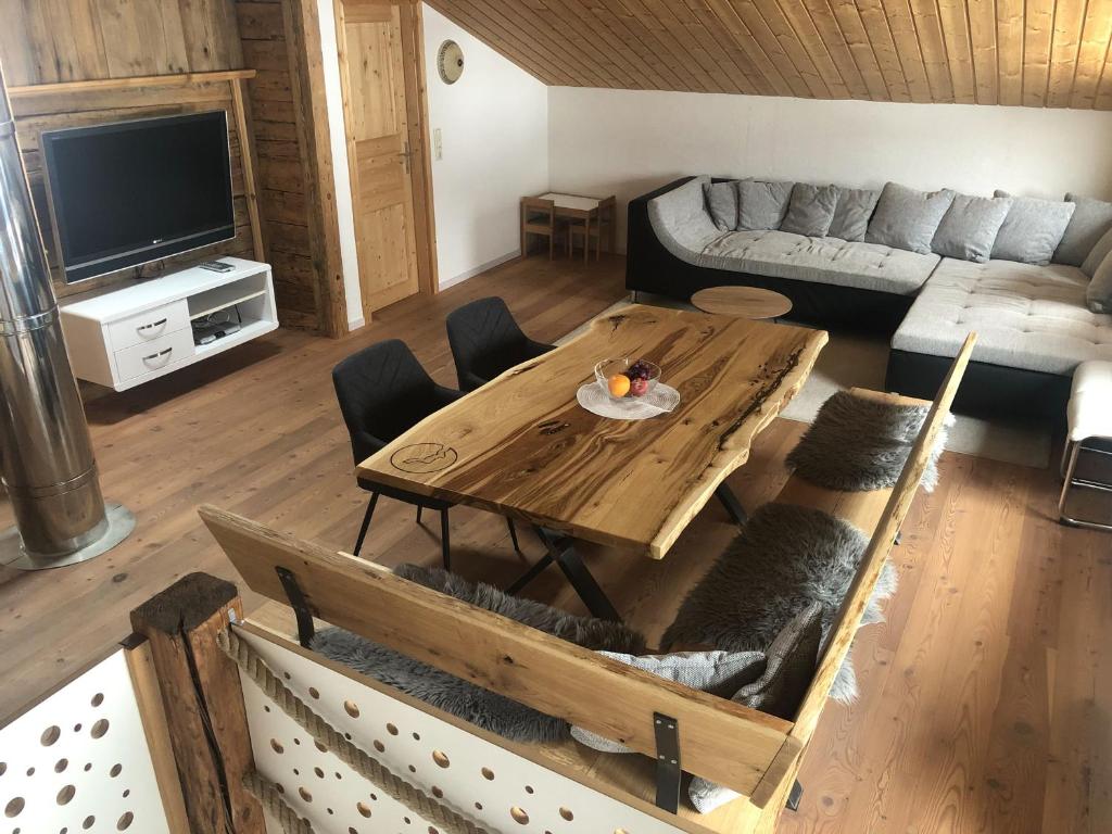 Uriges Alpen-Apartment Stefan Juen photo 3