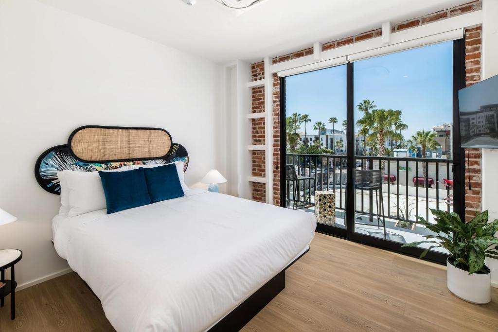 The Brick Boutique Hotel photo 3