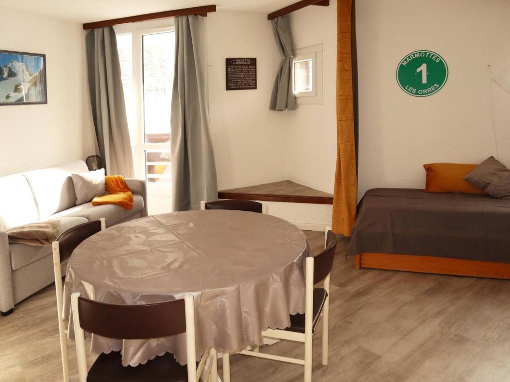Studio Les Orres, 1 pièce, 4 personnes - FR-1-322-517 photo 1