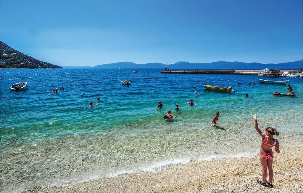 Nice Apartment In Gradac With 1 Bedrooms And Wifi photo 3