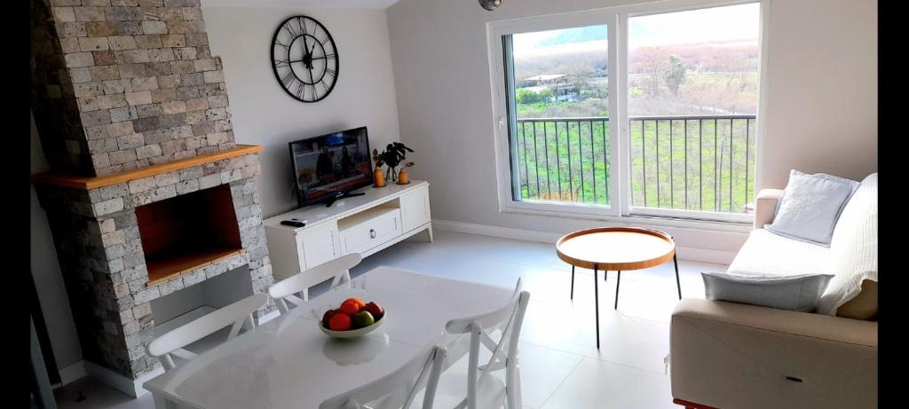 Airport Blue Eye Apartment Dalaman best Location also suitable for day rentals ideal for air travelers, 5 km close to airport photo 4