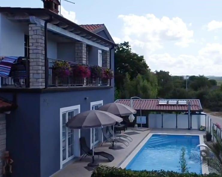LAVANDA house with apartments photo 1