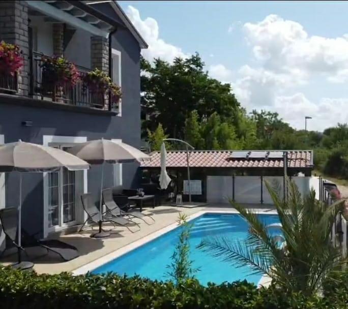 LAVANDA house with apartments photo 3