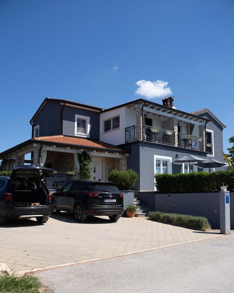 LAVANDA house with apartments photo 4