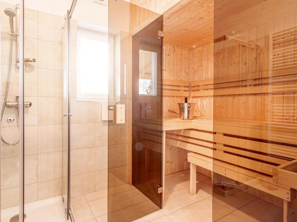 Holiday Home Lakeside Village 8 - - sauna by Interhome photo 1