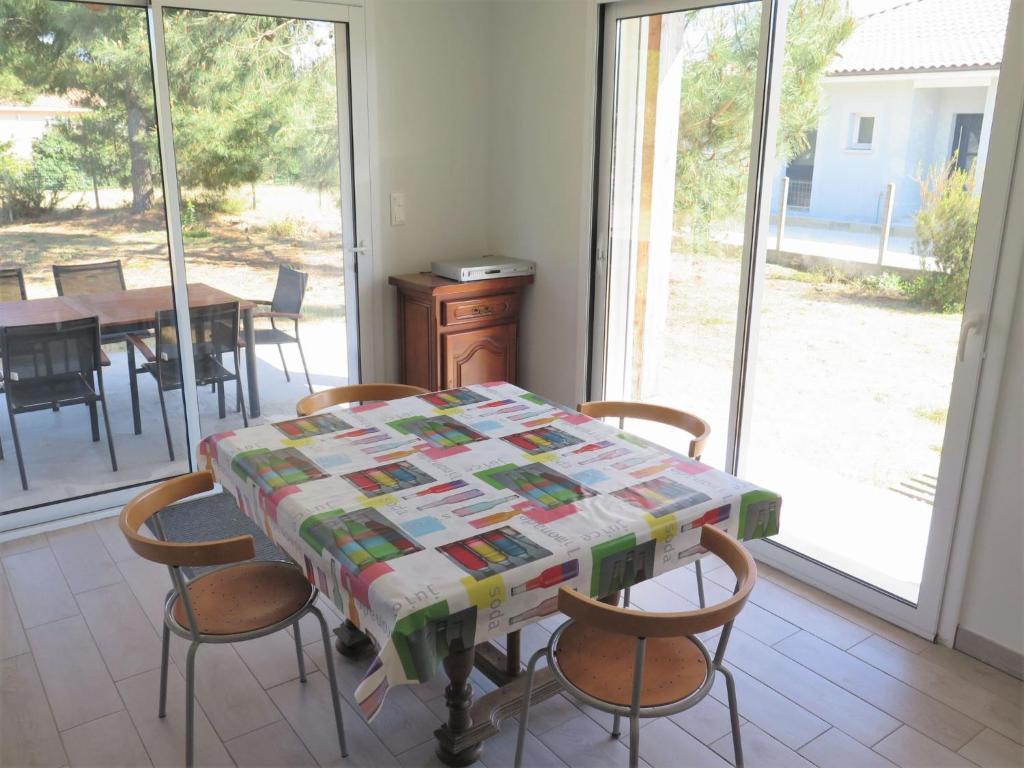 Holiday Home Les Arbousiers by Interhome photo 3