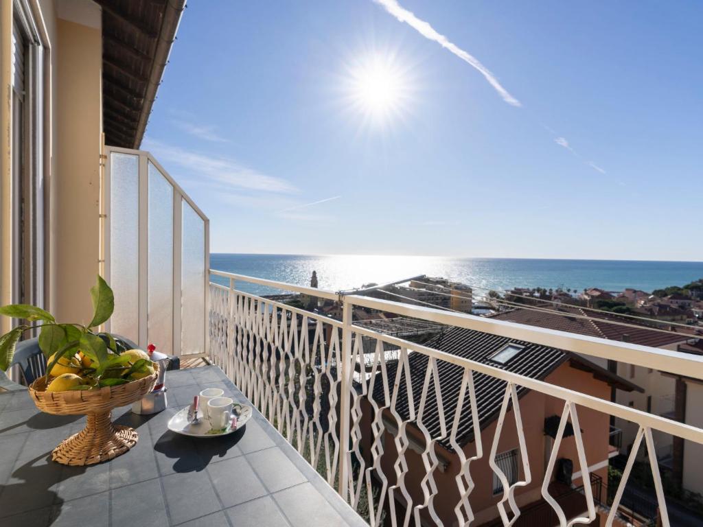 Apartment Tramonto a casa di Matteo by Interhome