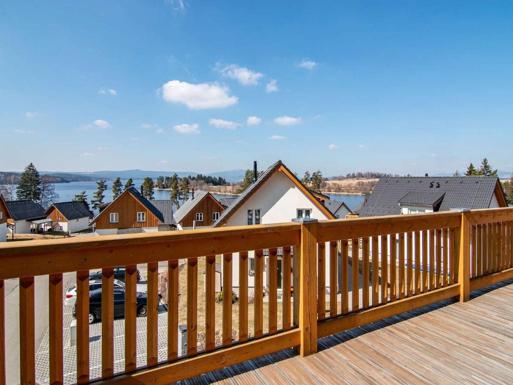 Holiday Home Lakeside Village 42 by Interhome