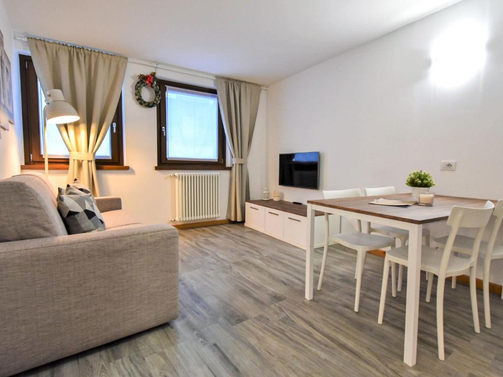 Apartment Astoria Apartment by Interhome photo 1