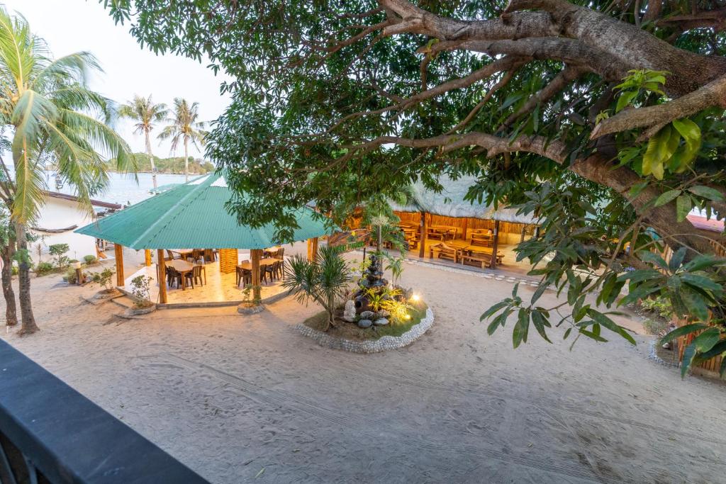 Bamboo Paraiso Resort at Bolo Beach photo 4
