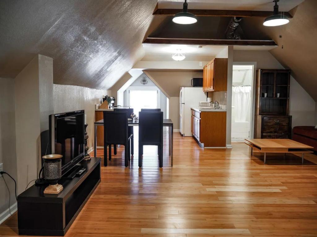 The Lofts at Myrtle image