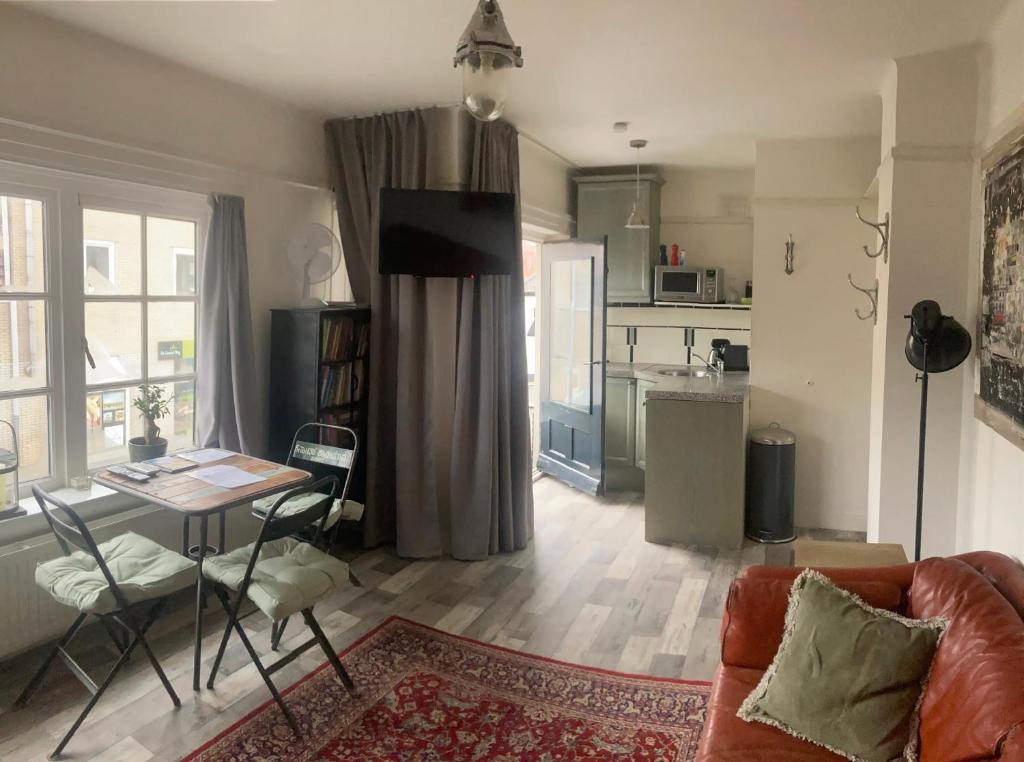 city-apartment een hele verdieping voor jezelf midden in het centrum photo 1