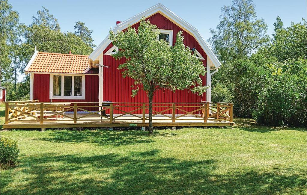 Awesome Home In Broakulla With 3 Bedrooms And Wifi photo 1