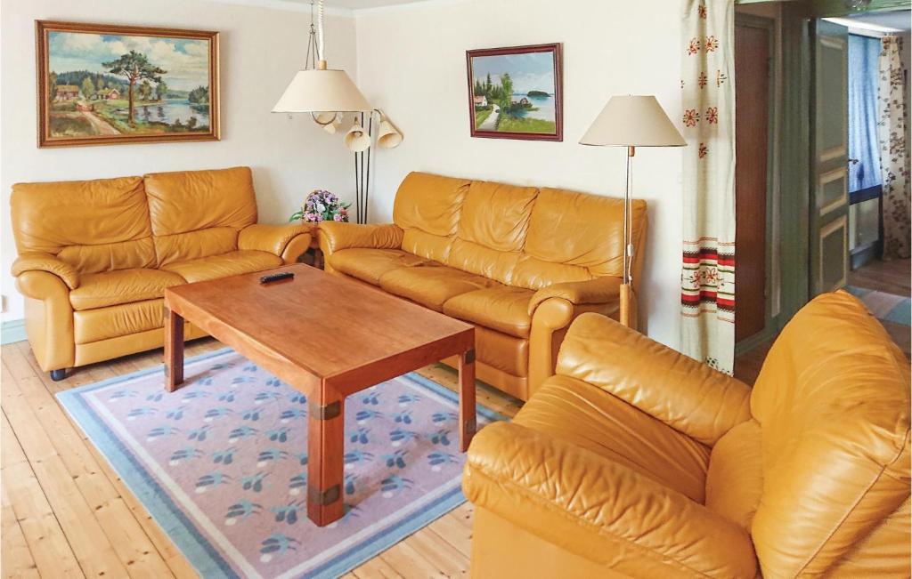 Awesome Home In Broakulla With 3 Bedrooms And Wifi photo 3