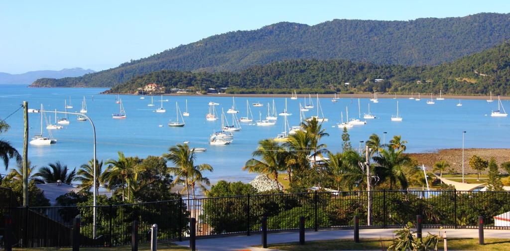 Waterview Airlie Beach photo 2