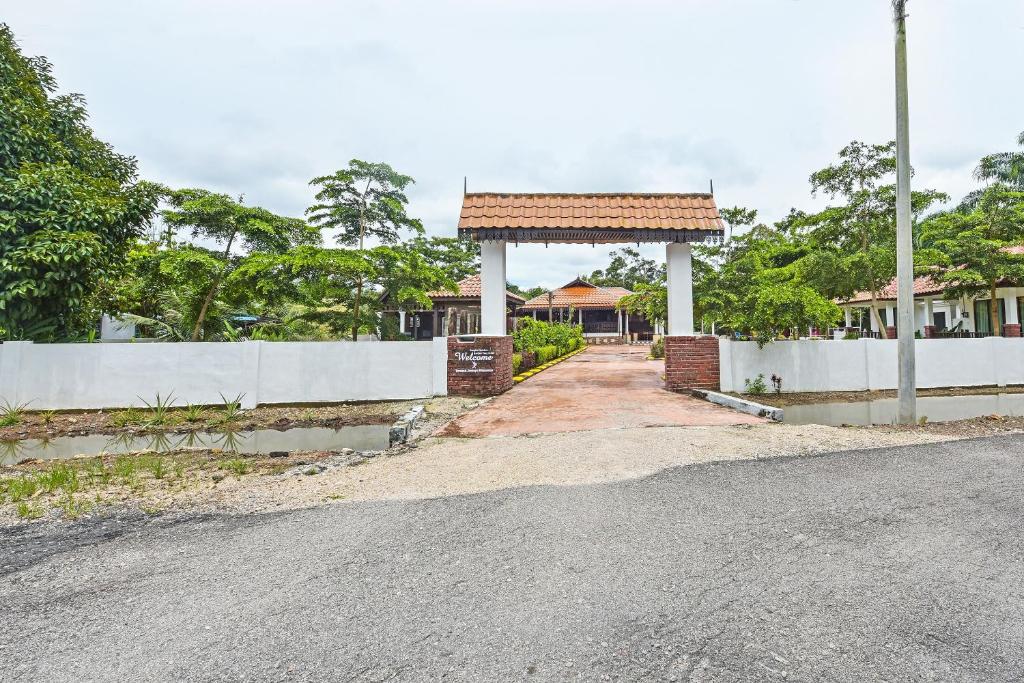 OYO Home 90332 Jentayu Homestay Pontian photo 1