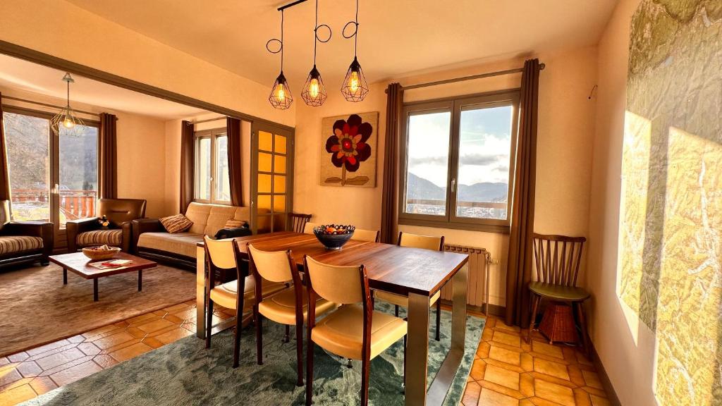 Gîte Le Pingu - spacieux, calme, plein sud - cabine sauna - 8 personnes photo 3