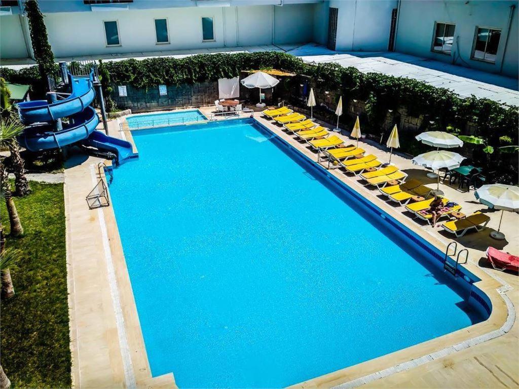 BESO BEACH HOTEL photo 4