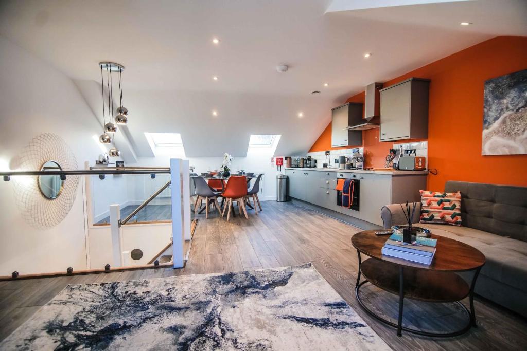Apartment 4 - The Crescent