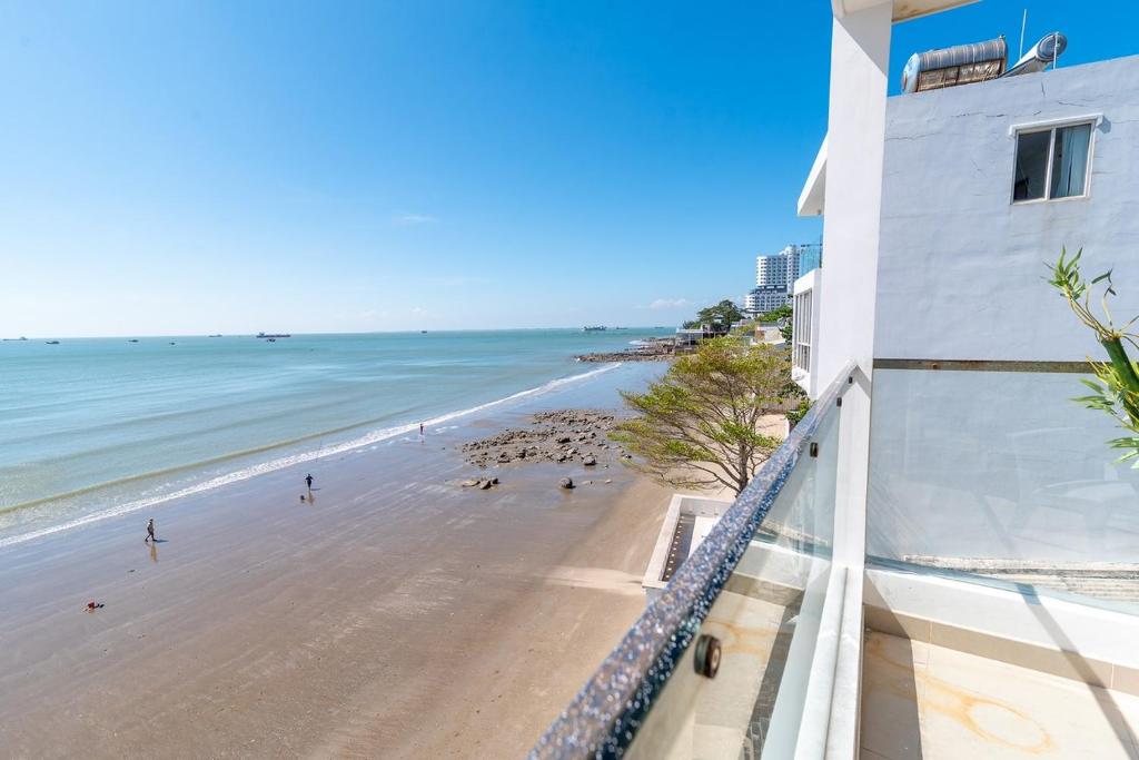 Sea Villa 69 Trần Phú - Sát Biển Có Bãi Tắm Riêng