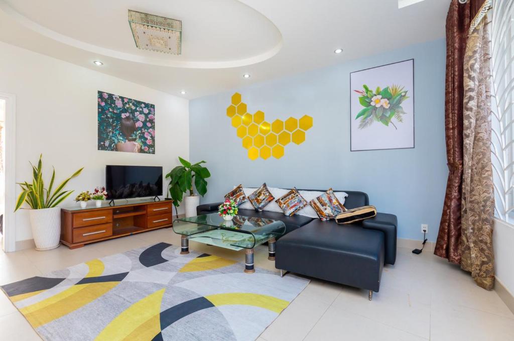 Sea Villa 69 Trần Phú - Sát Biển Có Bãi Tắm Riêng