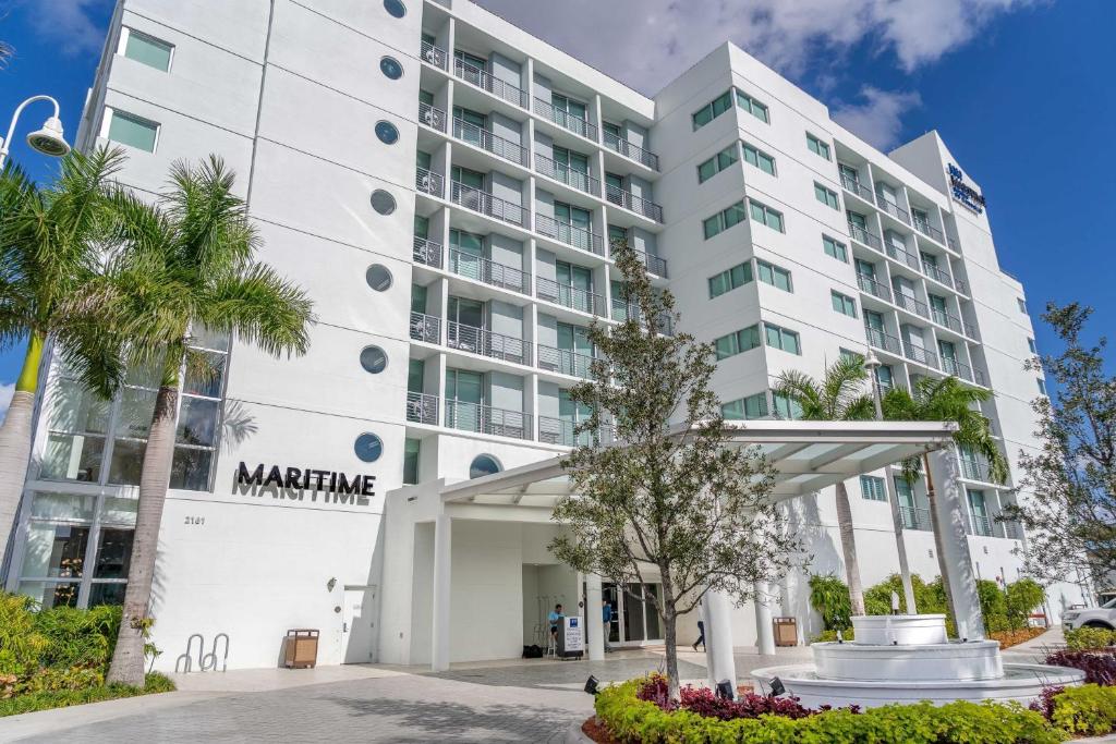 Maritime Hotel Fort Lauderdale Airport & Cruiseport image