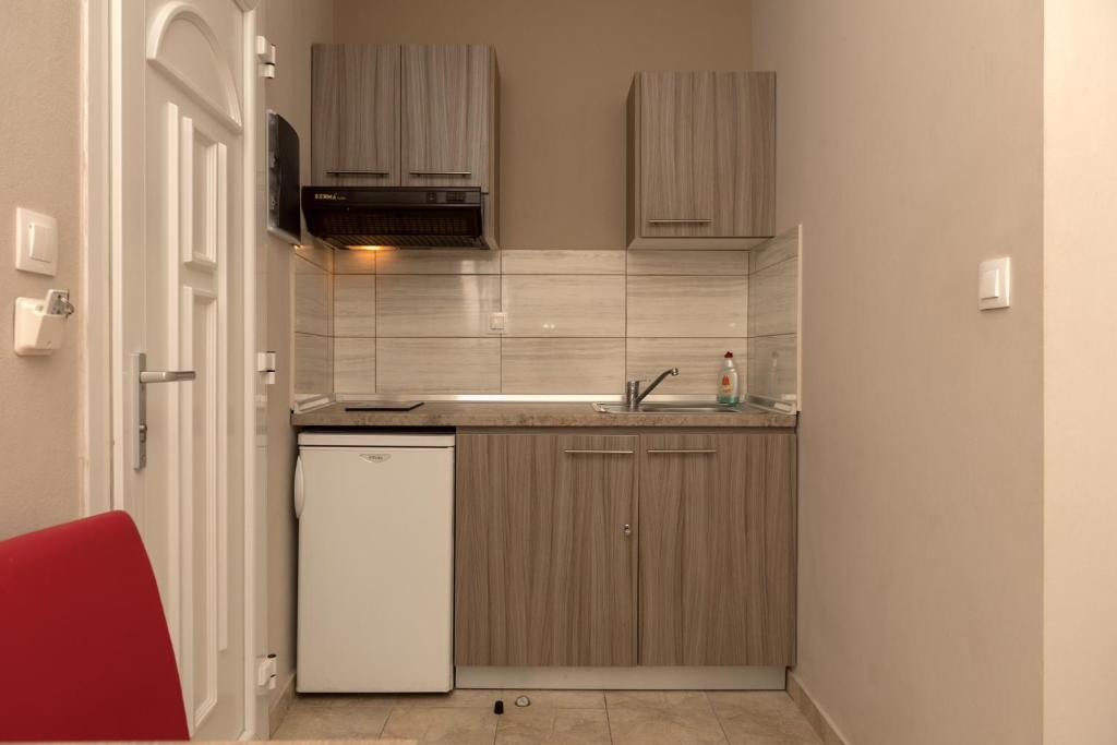 Tzamtzis Apartments photo 3