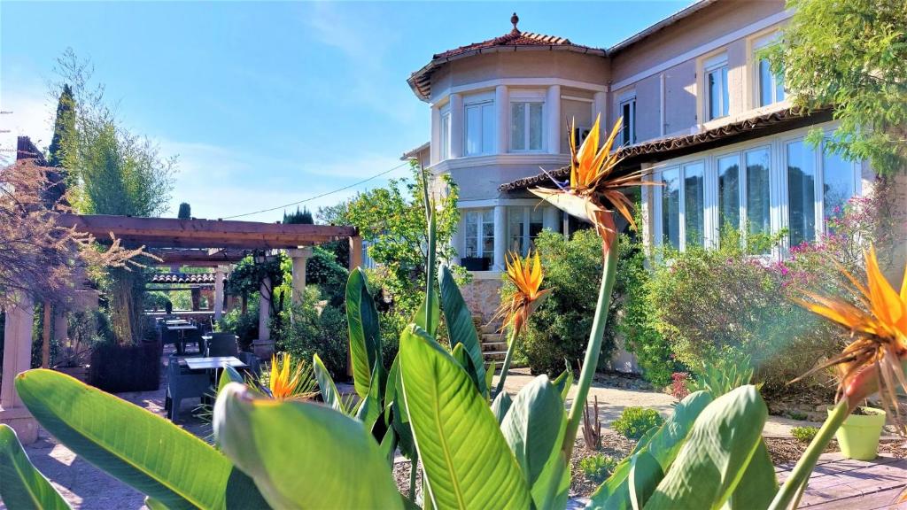 Hotel Les Jardins de Bormes photo 3