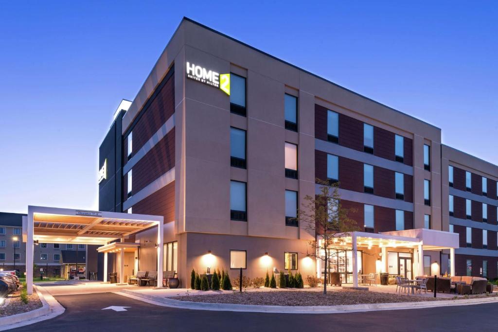 Home2 Suites by Hilton Merrillville image