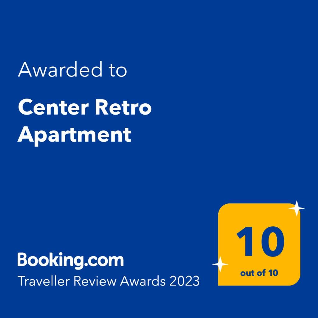 Center Retro Apartment photo 2