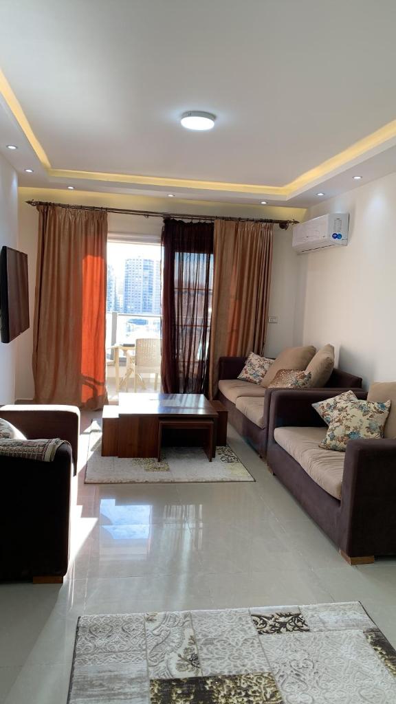 شقة فندقية فاخرة luxury apartment sea view - Tap to explore photos