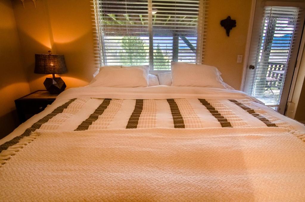 The Fraser River's Edge B&B Lodge photo 1