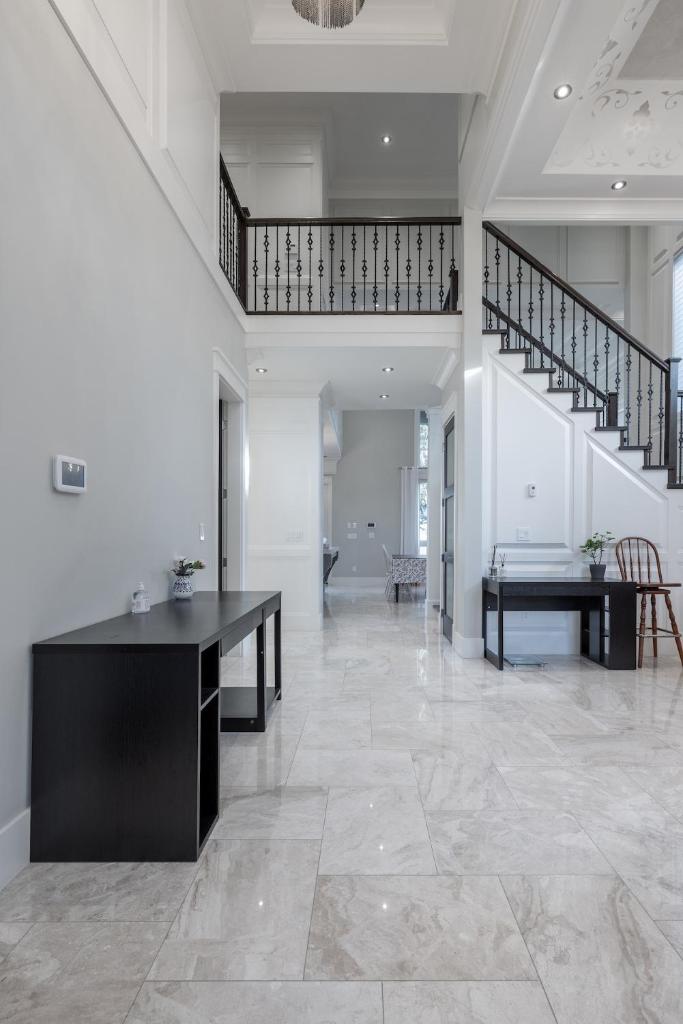 Luxurious Private Rooms in Richmond photo 4