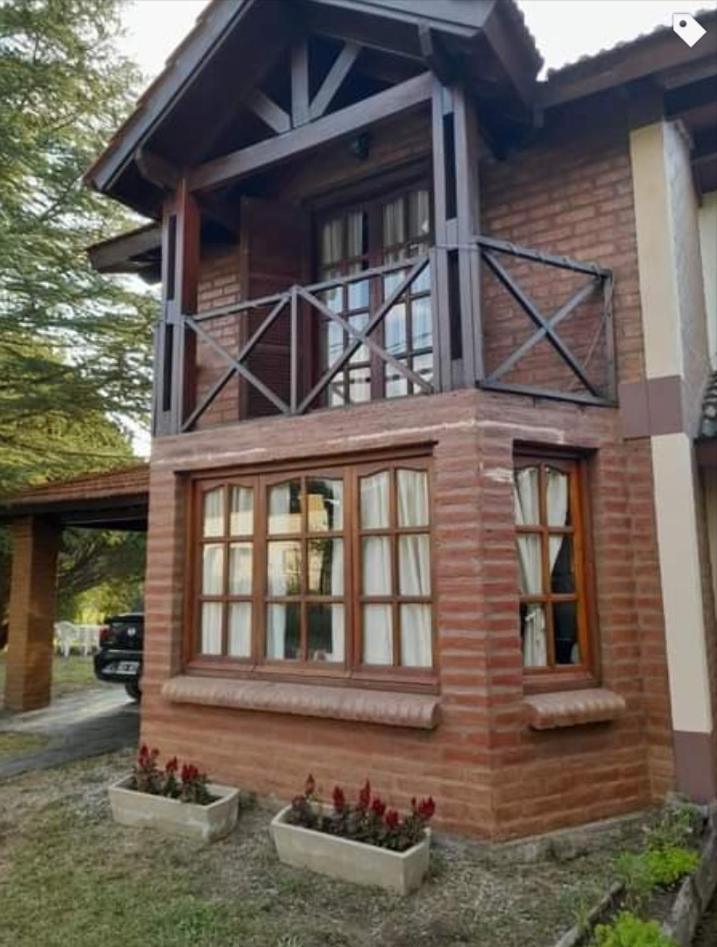 •JADE• Casas de alquiler