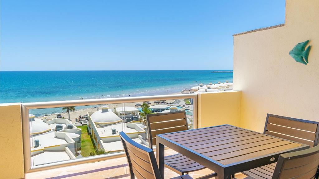 Spectacular 2 Bedroom Condo on Sandy Beach at Las Palmas Resort B-504 condo photo 3