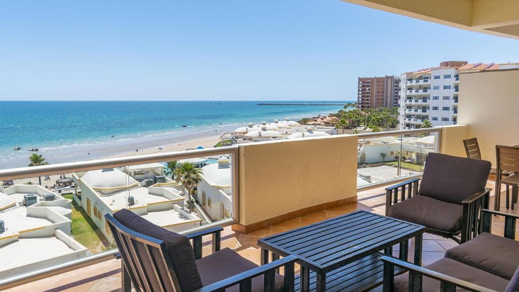 Spectacular 2 Bedroom Condo on Sandy Beach at Las Palmas Resort B-504 condo photo 4