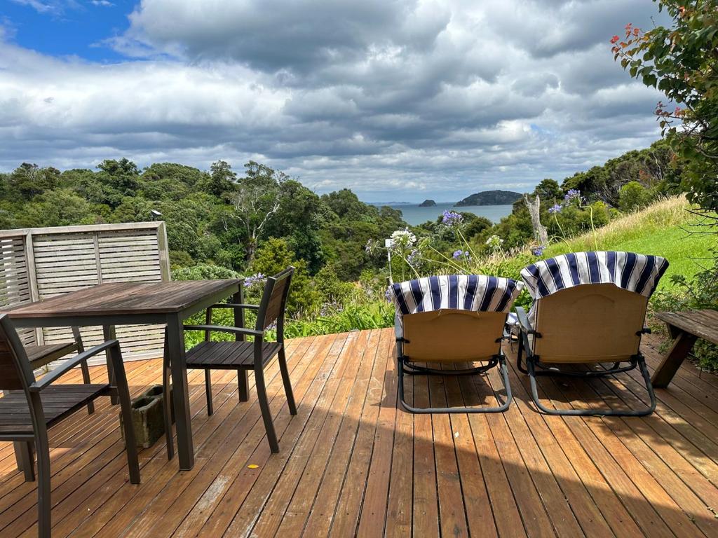 Pohutukawa Coastal Chalets photo 3