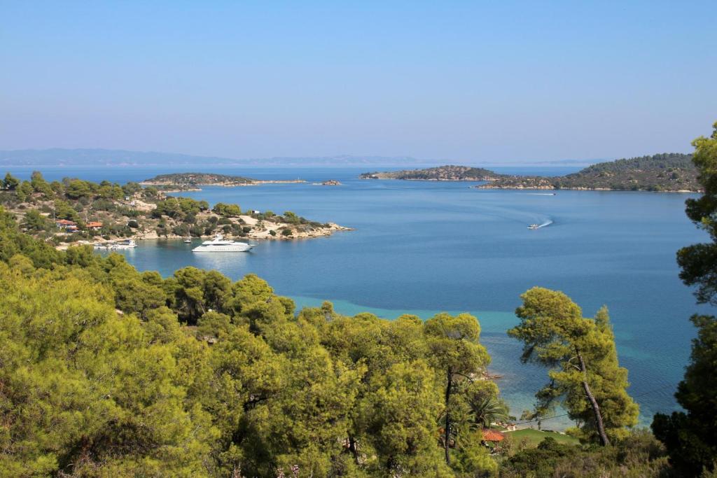 Philippos 1 photo 2