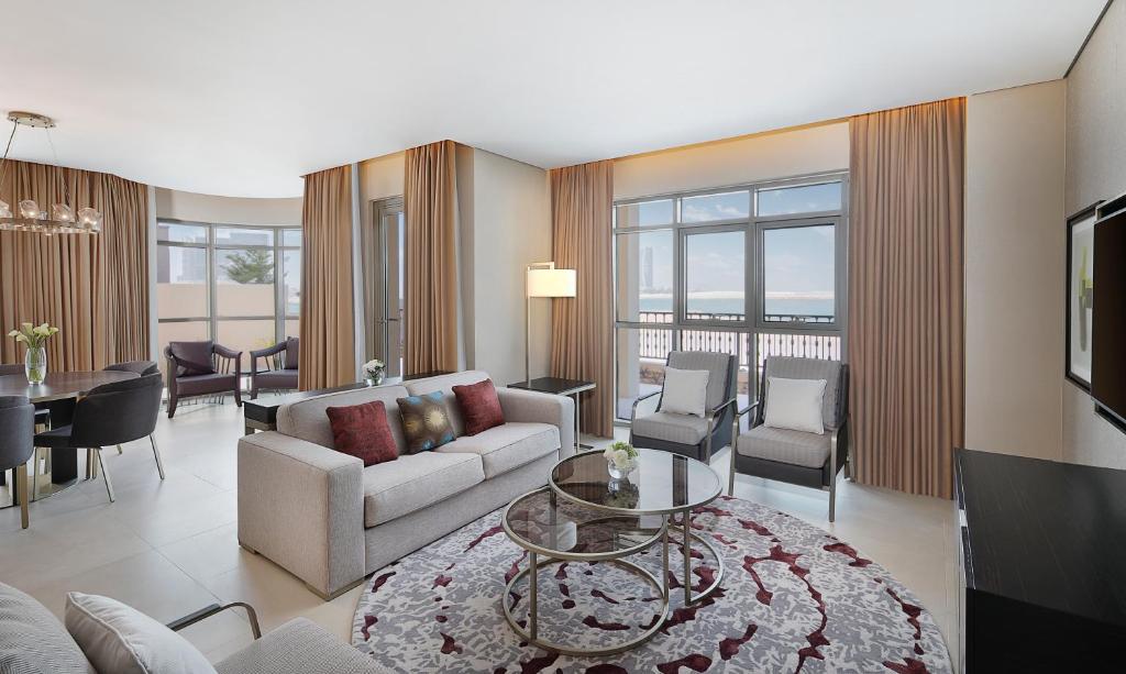 The Townhouses The Pearl photo 2