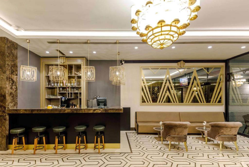 Ramada by Wyndham Istanbul Golden Horn photo 4