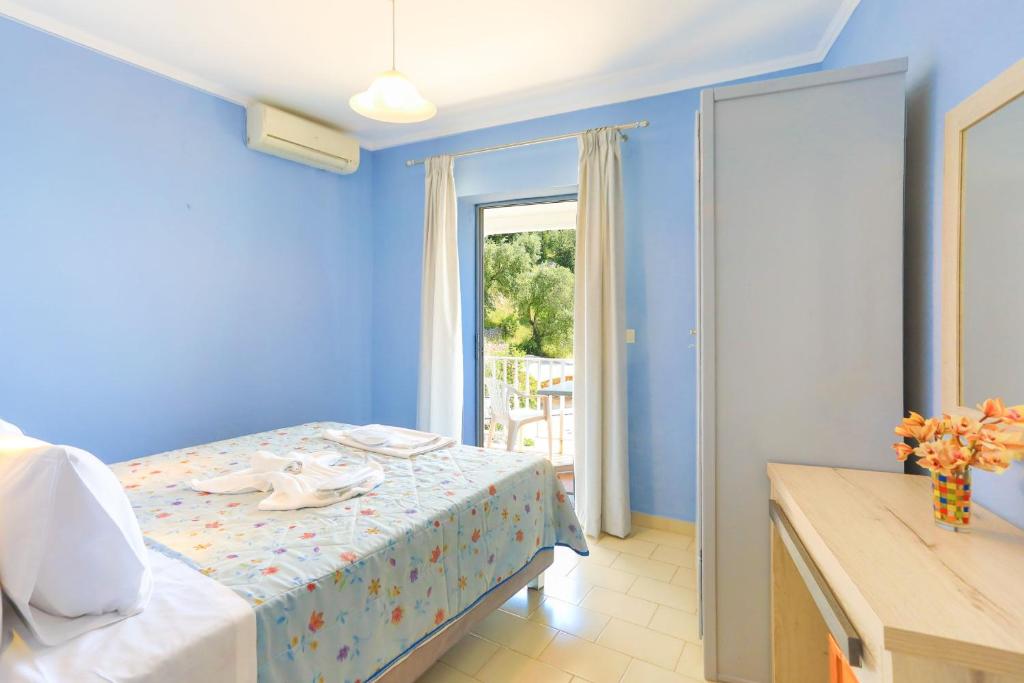 Alexandra Apartment photo 4