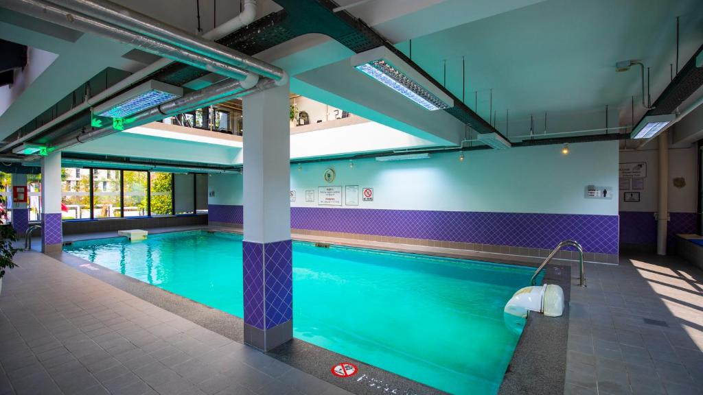 Mak Albania Hotel - Tap to explore photos
