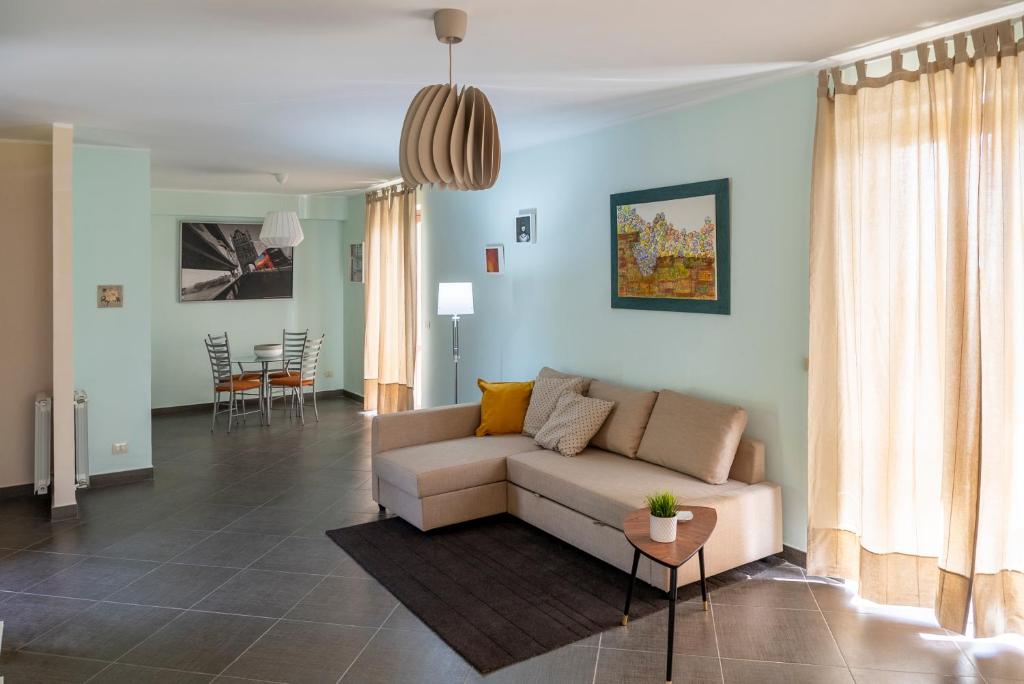 Villa Marazia with Garden and Private Parking! photo 2